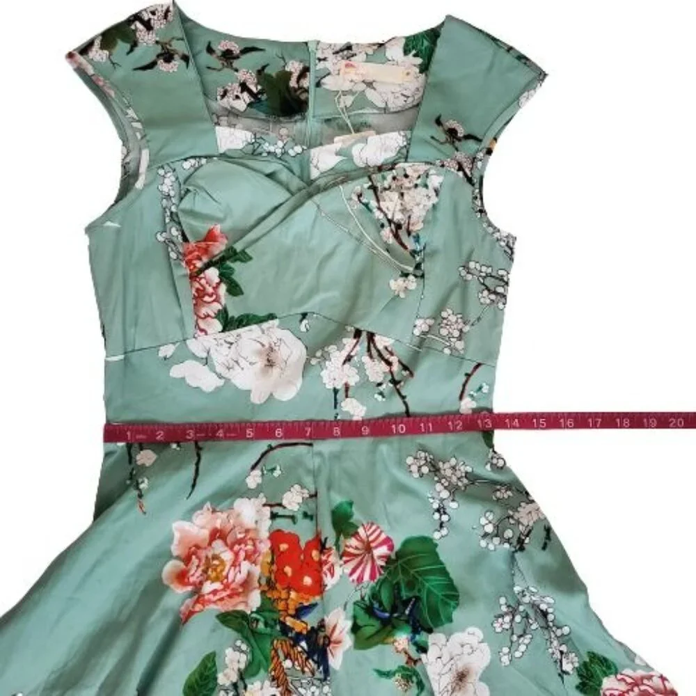 Feldie Floral Sweetheart Neck Cap Sleeve Floral Flare Dress Women's Small, NWT - Picture 8 of 12